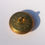 Miniaturebillede: BOUTON UNIFORME ANCIEN DE LIVRÉE CHIFFRÉ - 3 LETTRE - INITIALE "TLE" - T.W & W P