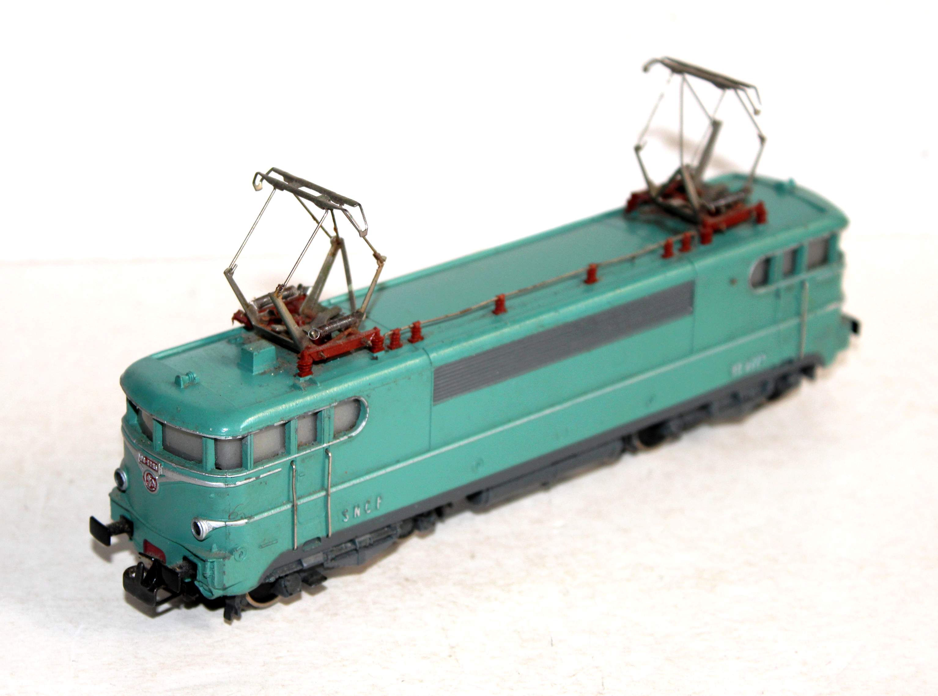 MARKLIN HO 3038 LOCOMOTIVE MOTRICE ELECTRIQUE E-Lok Bo-Bo SNCF BB 9223 CA 3 RAIL