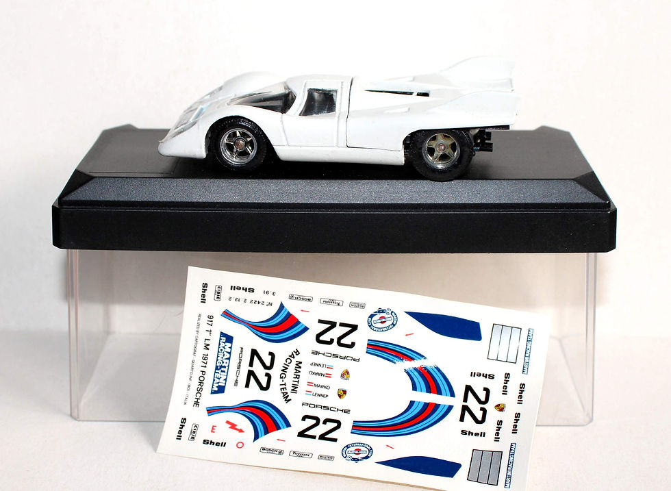 Indexkép: SOLIDO 1/43 2422 PORSCHE 917 4,9L K7 1971 MARTINI RACING #22 MINIATURE A DECORER
