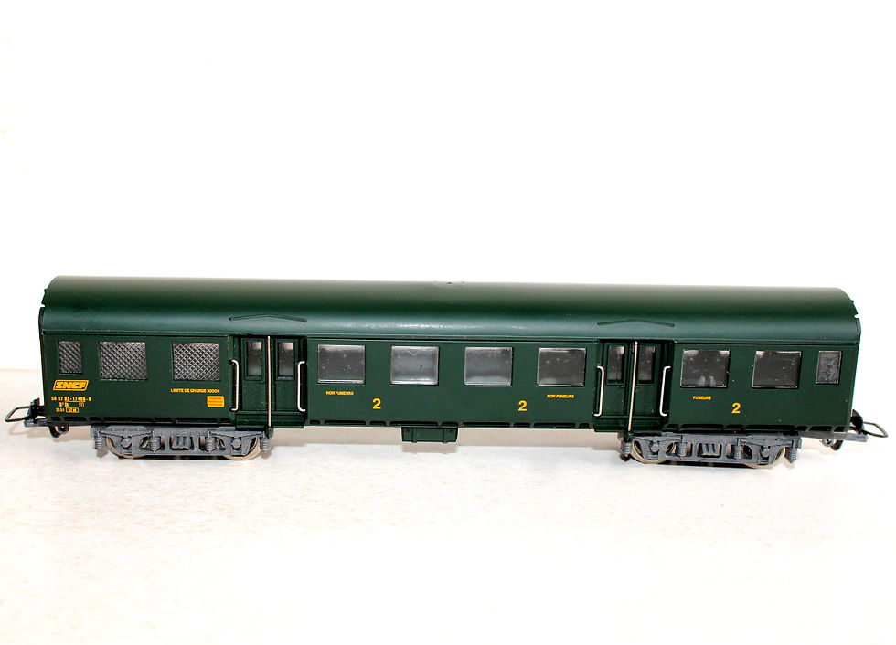 Miniatura: JOUEF HO 5104 VOITURE MODERNISEE ROMILLY MIXTE VOYAGEUR 2e CLASSE, FOURGON SNCF