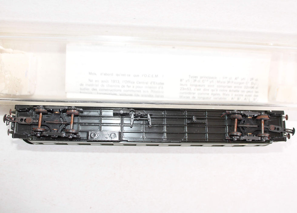 Pikkukuva: FRANCE TRAINS HO 222K VOITURE VOYAGEUR 2e Cl OCEM SNCF PARIS NEVERS + 5 FIGURINE