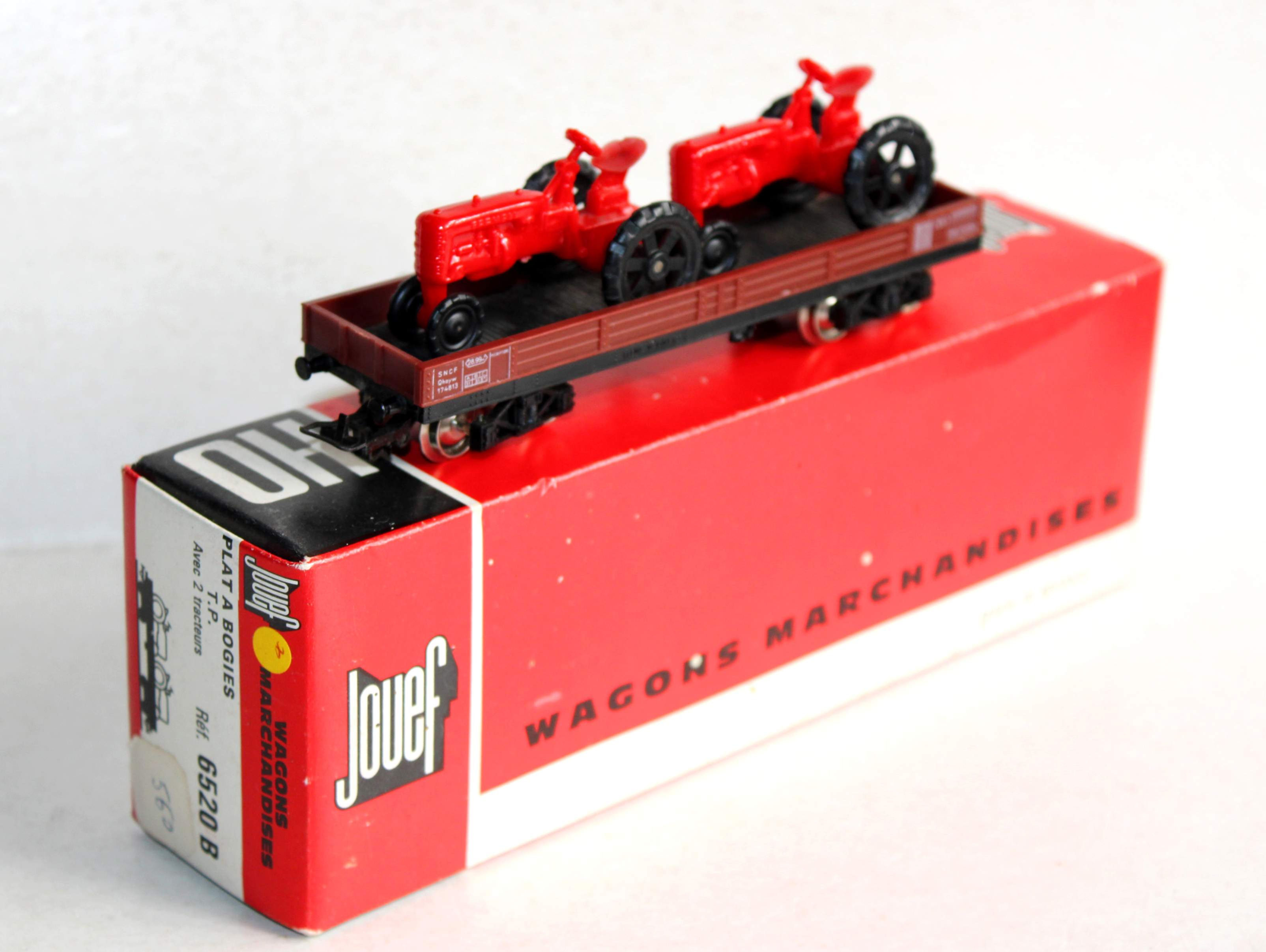 JOUEF HO 6520 B, WAGON TOMBEREAU PLAT A RIDELLE BASSE TYPE TP + 2 TRACTEUR, SNCF