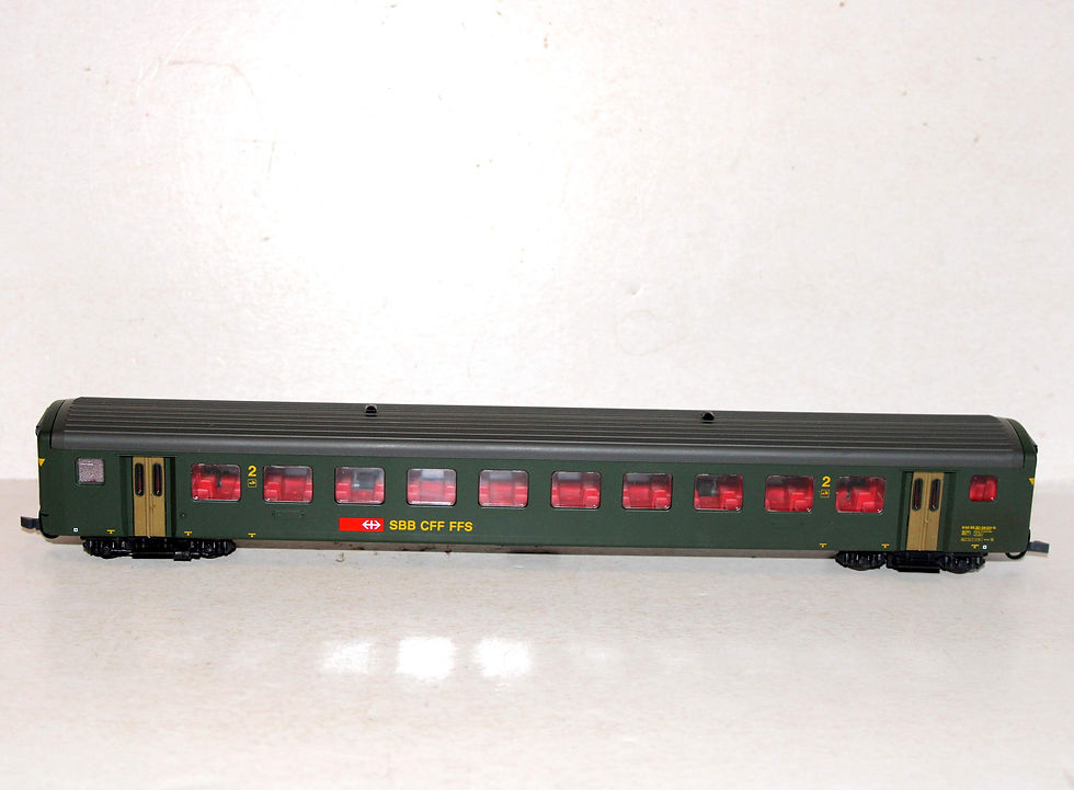 Miniaturebillede: ROCO 1/87 HO 44324 VOITURE VOYAGEUR SUISSE, 2e CLASSE SBB CFF FFS, WAGON AMENAGÉ