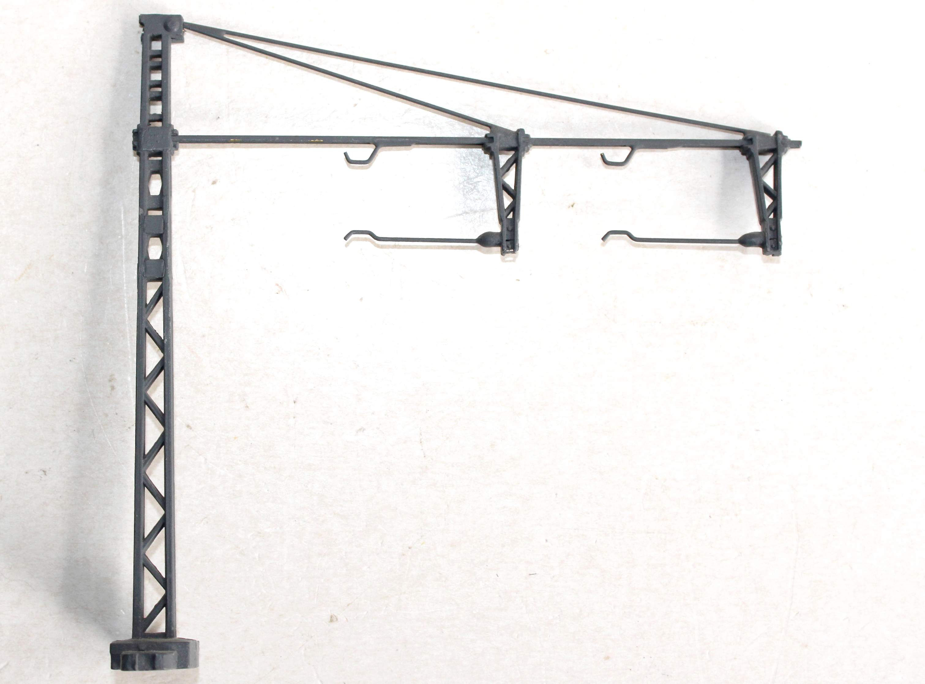 CATENAIRE MAT 2 VOIE LIGNE AERIENNE SUR SOCLE POTEAU ALIMENTATION TRAIN EN METAL
