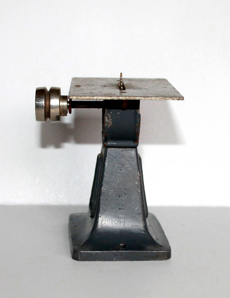 Miniaturbild: SCIE CIRCULAIRE SUR TABLE 1880-1920  RARE ANCIEN JOUET MINIATURE ARTICULÉ 7x5x10