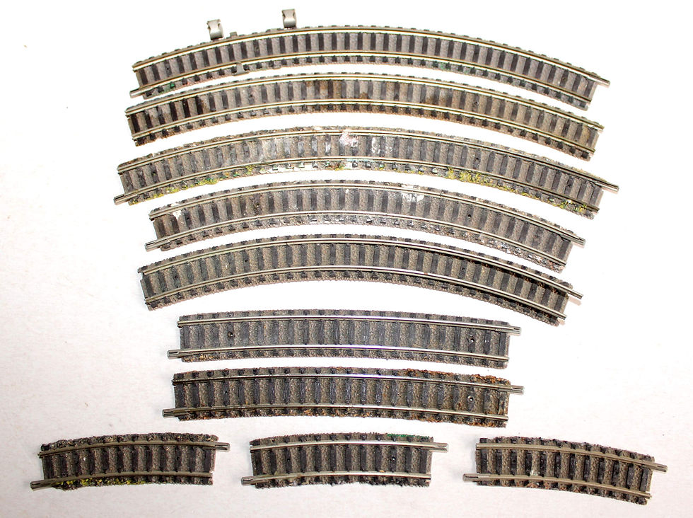 FLEISCHMANN PICCOLO N, 1/160 LOT 10 RAIL COURBE A BALLAST DONT 1 RAIL CONTACTEUR