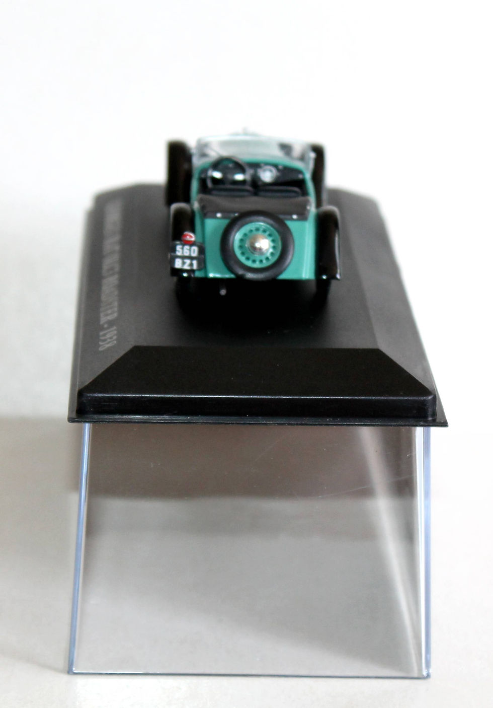 Miniatura: IXO 1/43 GEORGES IRAT OLC3 ROADSTER 1938, MINIATURE VOITURE AUTOMOBILE + DIORAMA