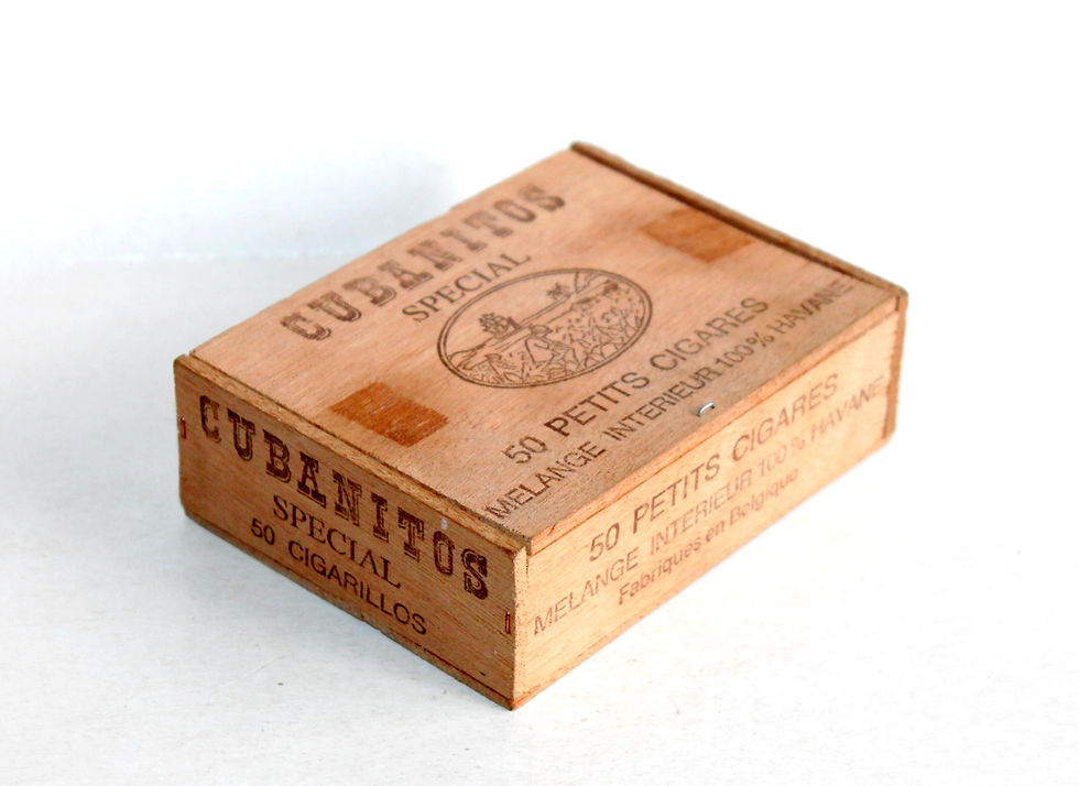 JOLI ANCIEN COFFRET BOITE DE CIGARE en BOIS SPECIAL CUBANISTOS CIGARILLOS 12x9x4