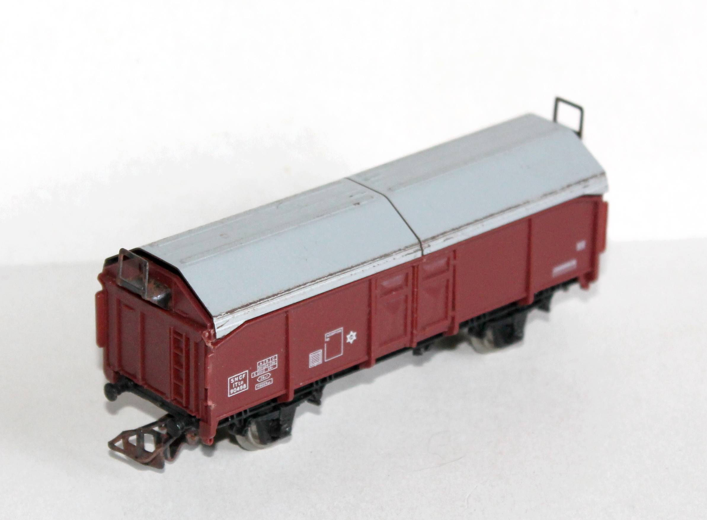 JOUEF HO 6220 B WAGON TOMBEREAU A TOIT BASCULANT FOURGON TRANSPORT TYPE UIC SNCF