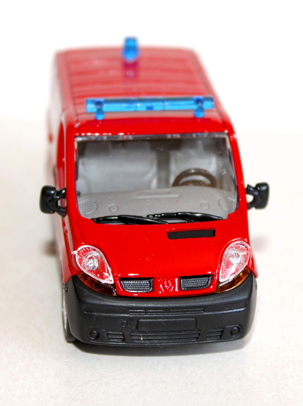 Μικρογραφία: SOLIDO 1/43 POMPIER RENAULT TRAFIC CAMION UTILITAIRE SECOURS INCENDIE, A DECORER
