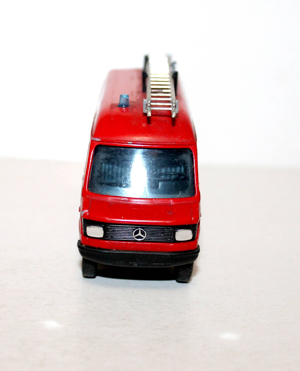 Miniatura: SOLIDO - MERCEDES 407 D N°2131 09.90 - CAMION SAPEURS POMPIERS PLONGEURS - 1/50