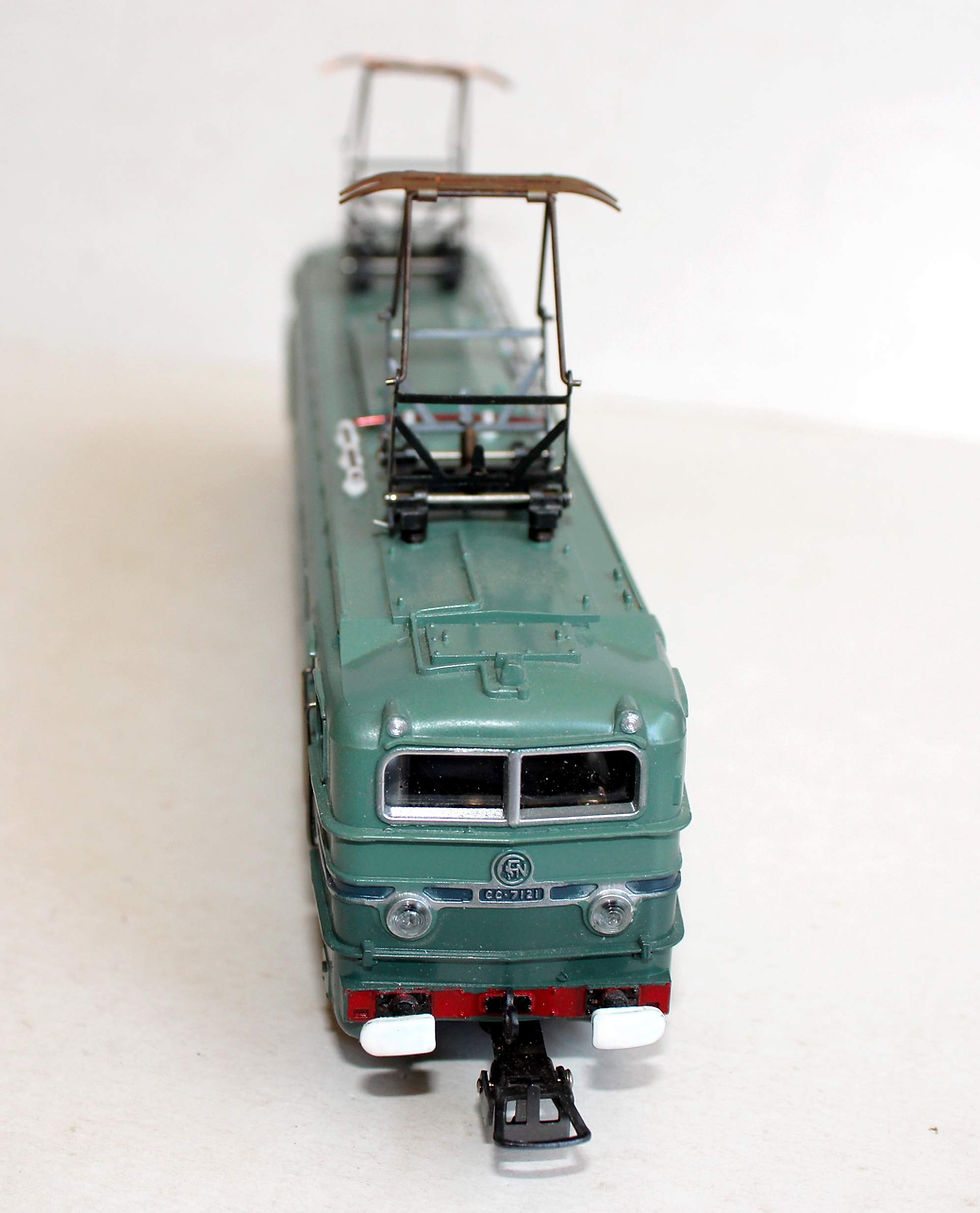 Thumbnail: HORNBY HO 6372 LOCOMOTIVE MOTRICE ELECTRIQUE, SNCF CC 7121 MOTEUR + ECLAIRAGE OK