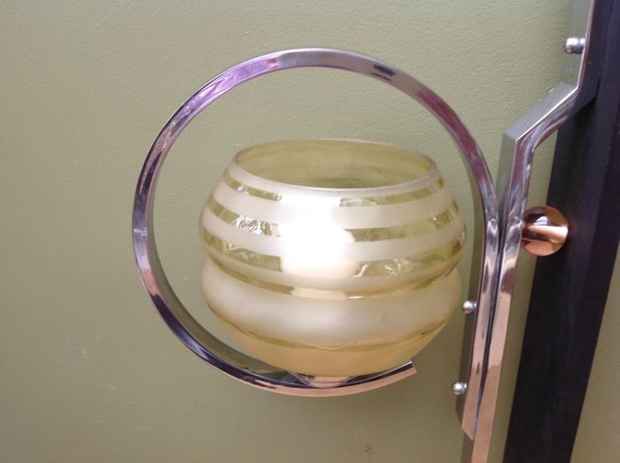 Thumbnail: French Art Deco Wall Lamps 1920-1949
