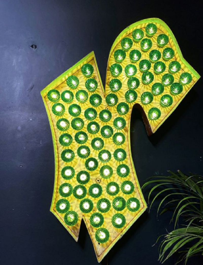 A huge fabulous vintage fairground letter ‘R’