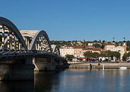 NEUVILLE, LA PETITE CITÉ CARDINALE : UNE ESCAPADE EN BORD DE SÂONE - PAL - visite guidée Lyon