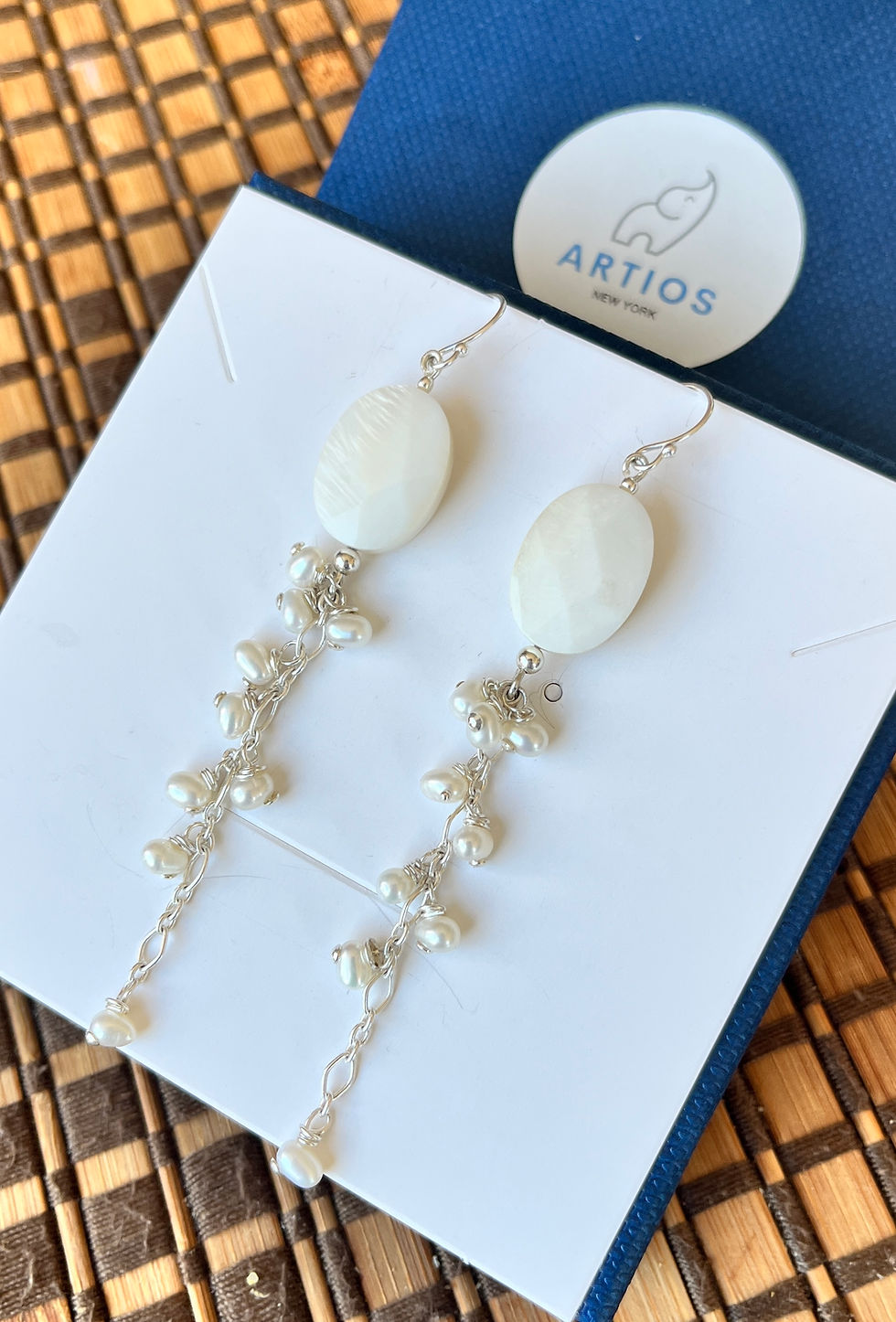 Thumbnail: Pearl Shell and Freshwater Pearls Earrings