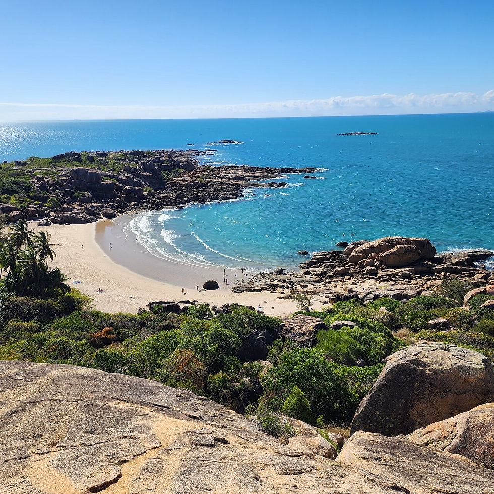 The view of Horseshoe bay from the lookout. 
