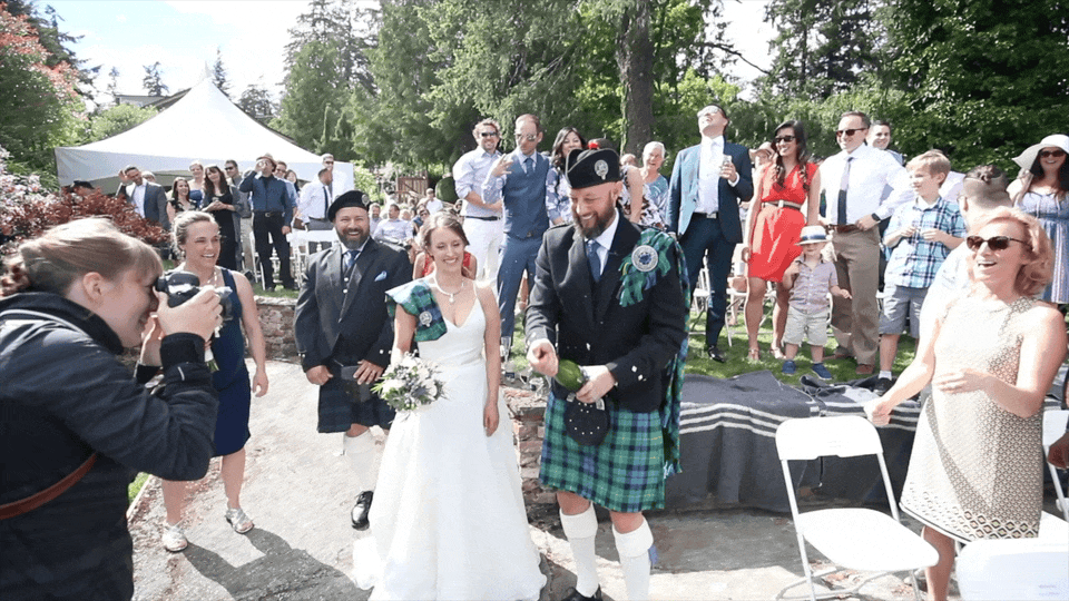 2018- Cam and lisa Clip 2 - 4K.gif