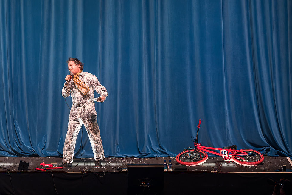 Dave Hill performs live at OLG Stage in Niagara Falls, Canada. Photo By: Justin Michael Carriere