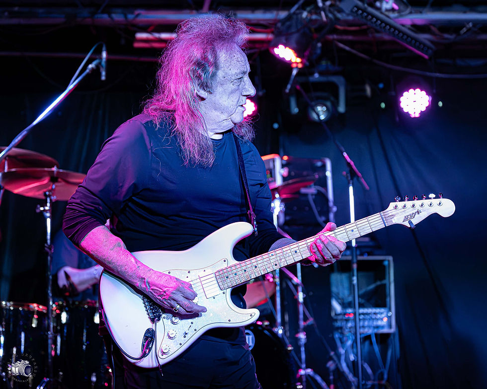 Earl Johnson performs live at The Rockpile. Photo By: Michael Drukarsh