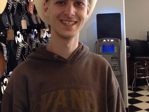 Student Receives $2,400 UPS Scholarship