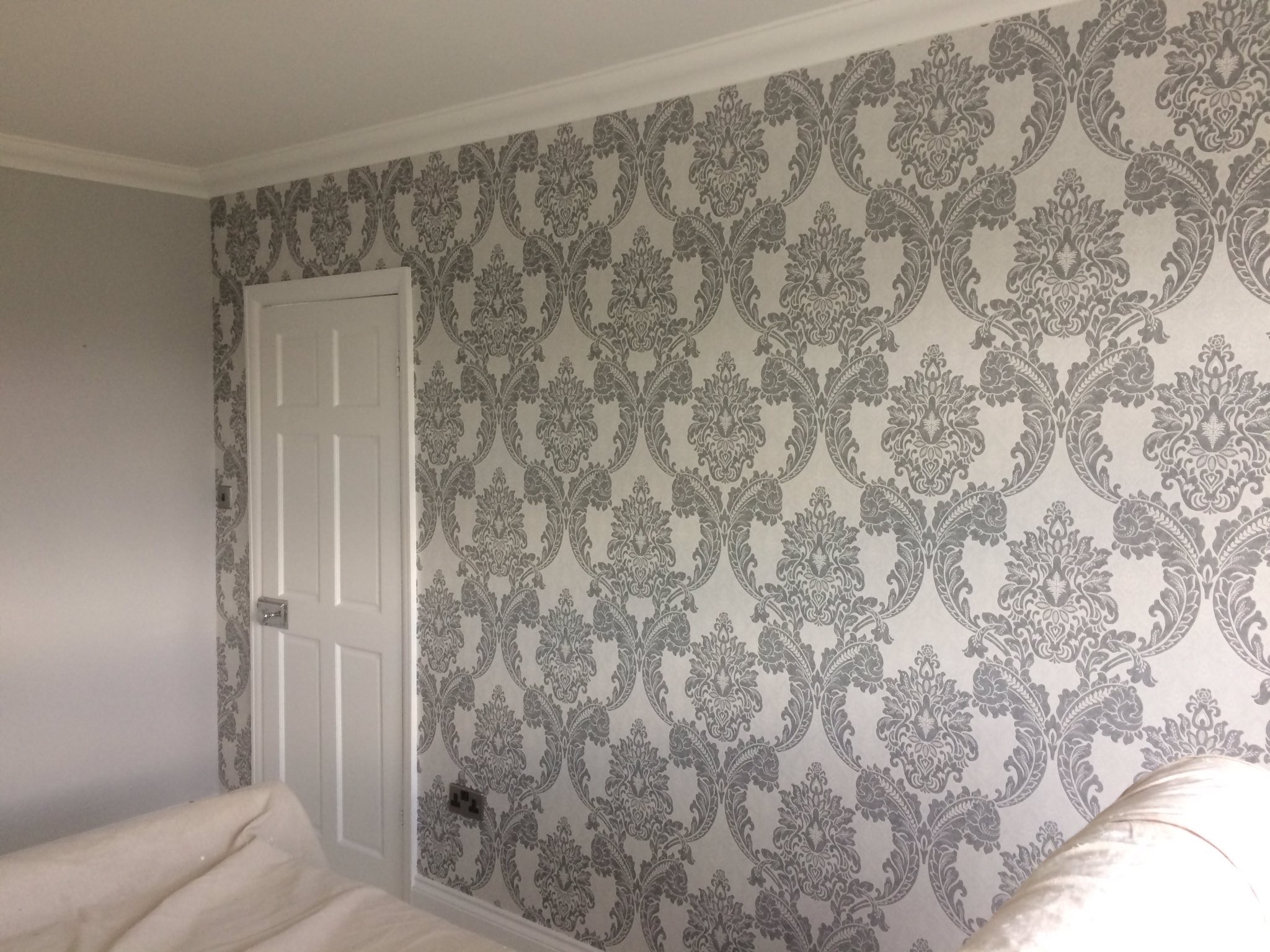 Feature wallpaper in Beckenham