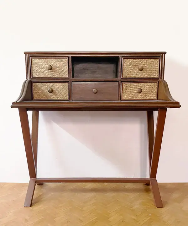 Thumbnail: Academic Oasis Study Table