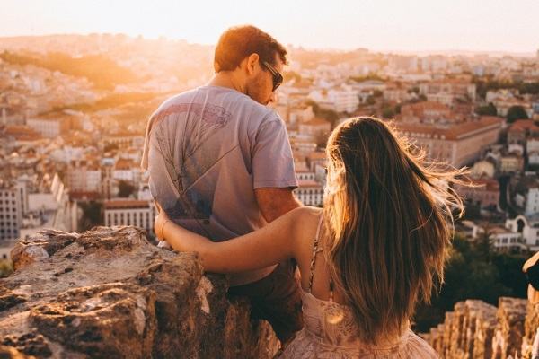 Nằm mơ thấy người yêu cũ nhắn tin cho mình có ý nghĩa gì? content media
