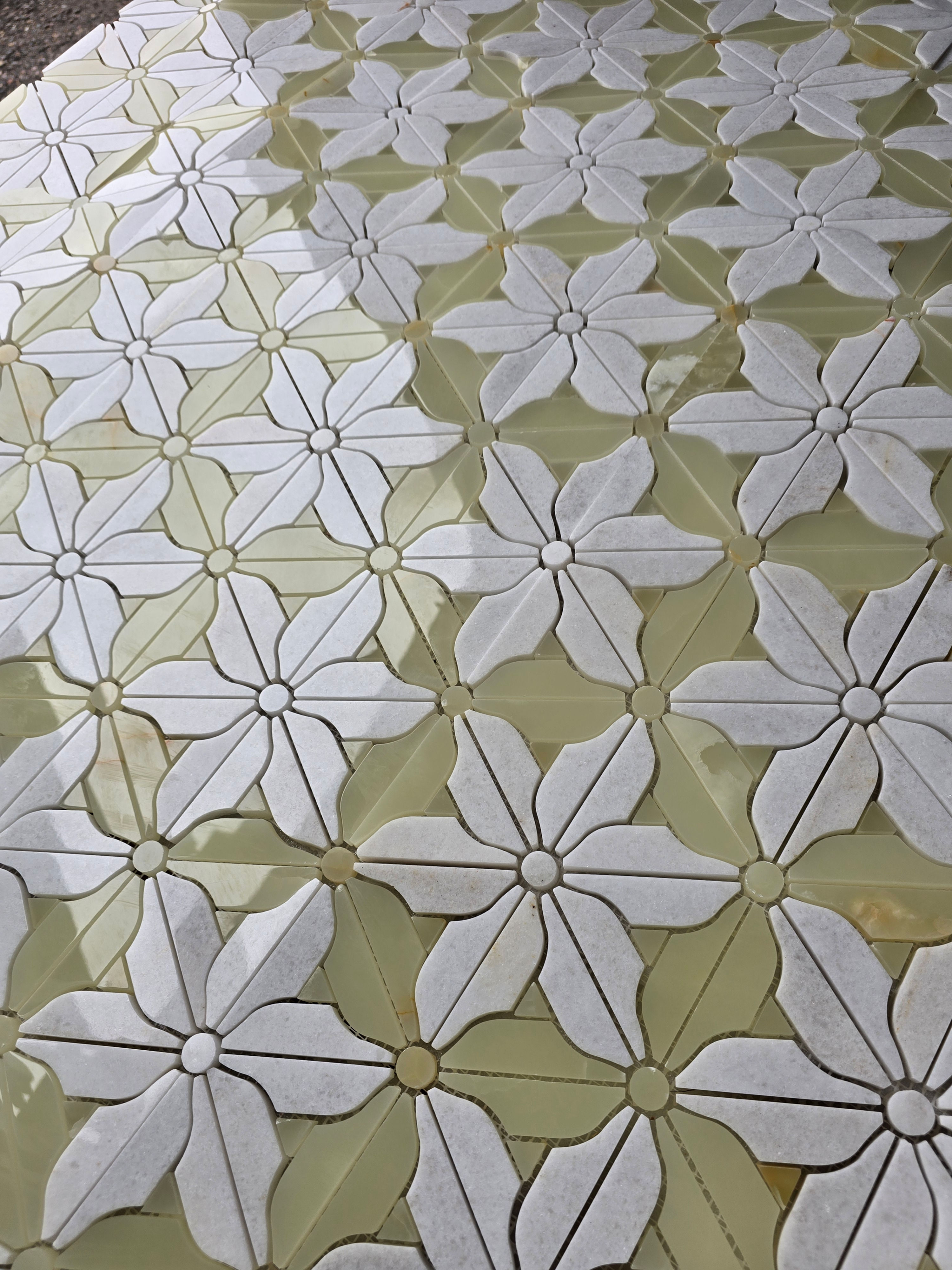 ✨ Floral Mosaic Wall Tiles – Green & White Natural Stone | Clove Shape Polished✅