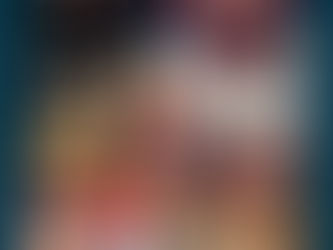 Painel dos artistas Alex Ross, John Romita e Robert E. Howard e suas obras