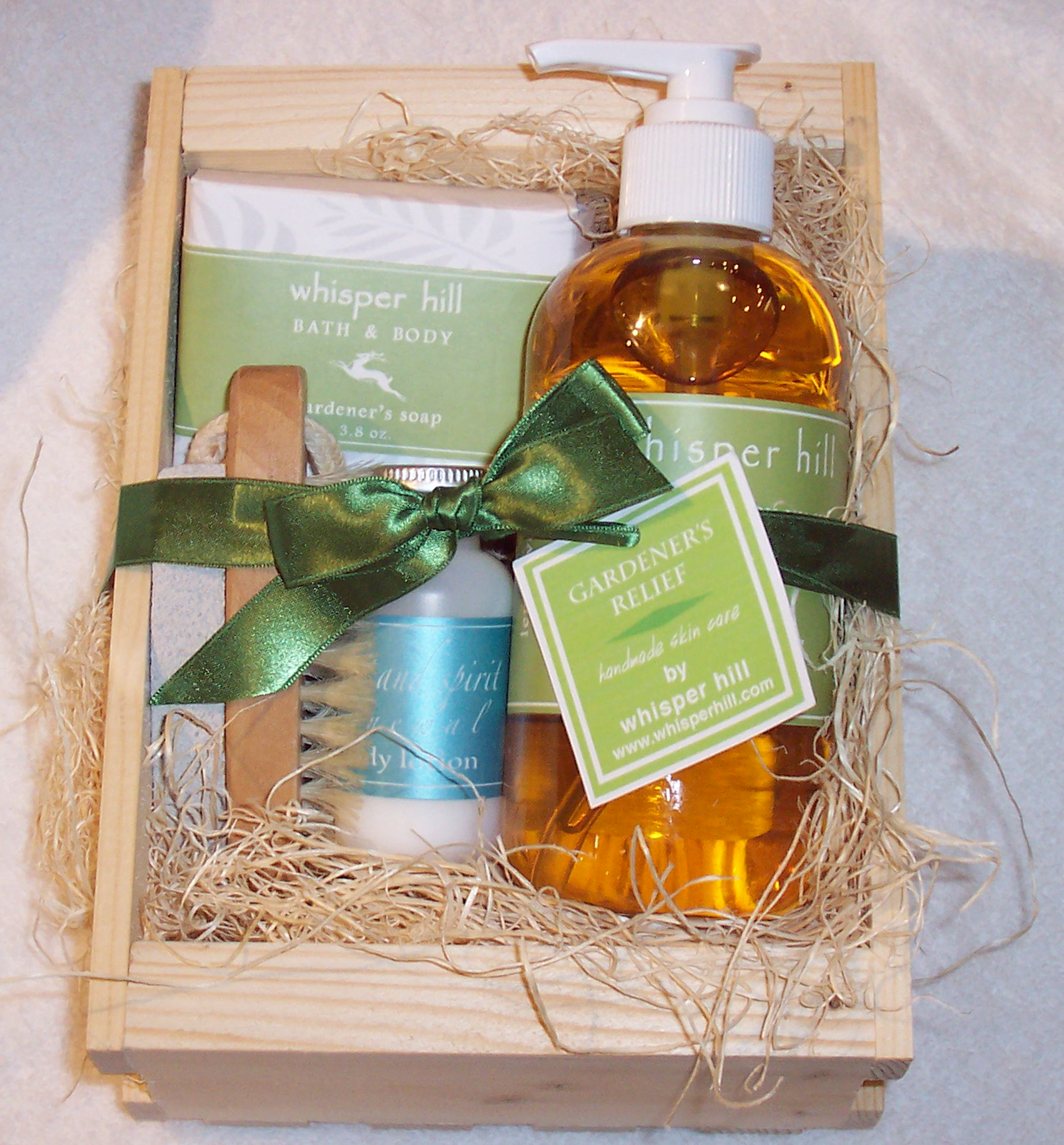 Gift crate for the gardener - natural products