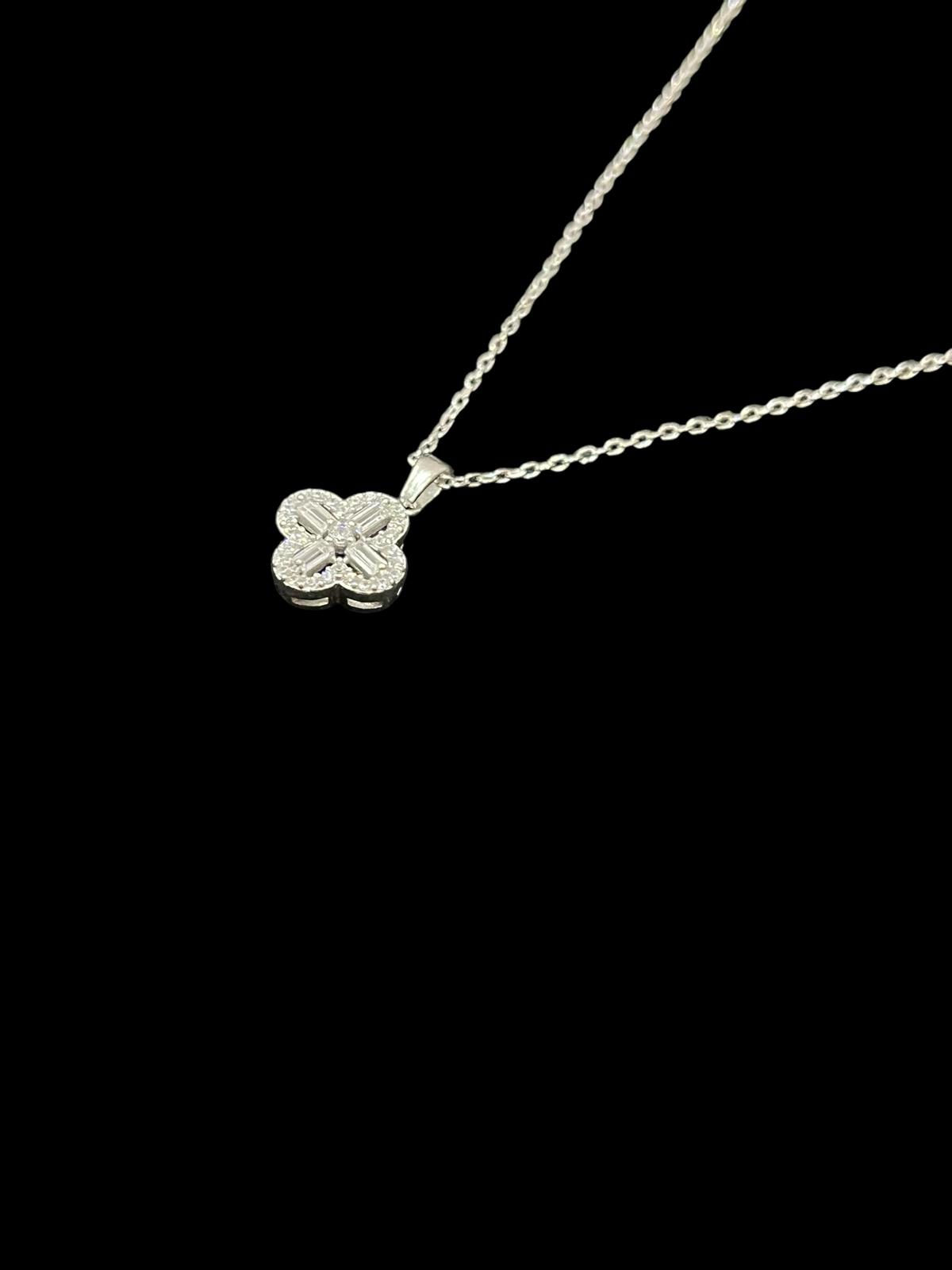 925 Ayar Gümüş Zirkon Taşlı Van Cleef Kadın Kolye