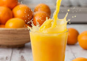 copo de suco de laranja
