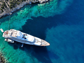 10 Smart Strategies for Chartering a Yacht