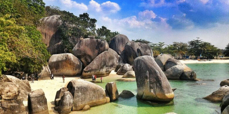Pantai Tanjung Tinggi.gif