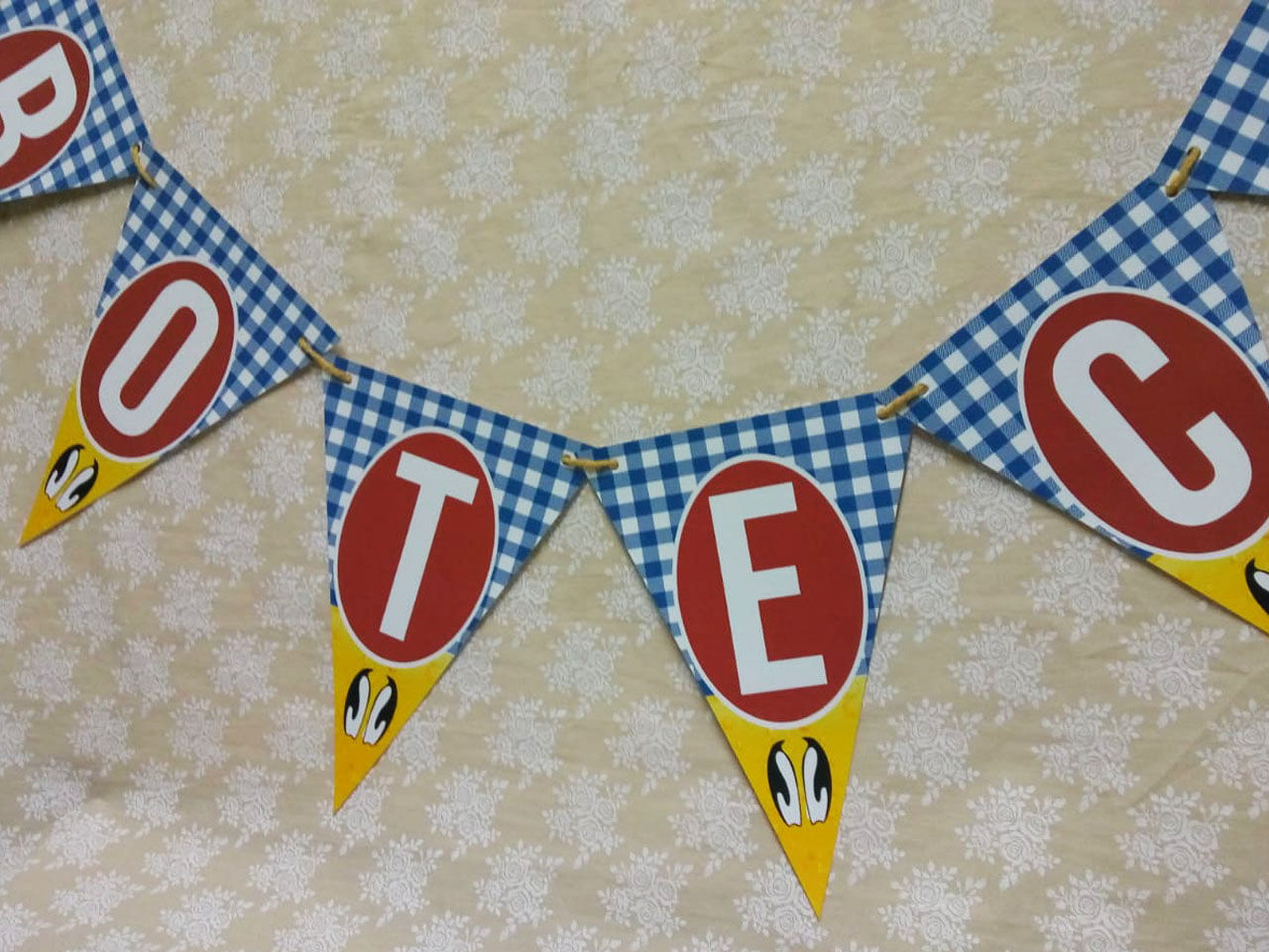 Bandeirola para Varal de Letra - Triangular