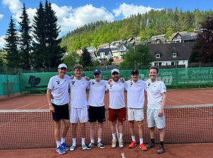 Spieler der Herren I-Mannschaft des TC Wilgersdorf