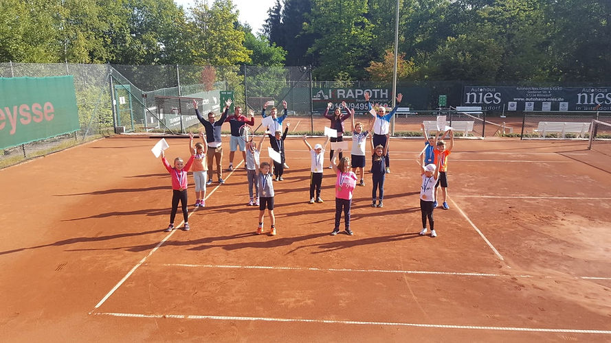 tennisag004-1.jpg
