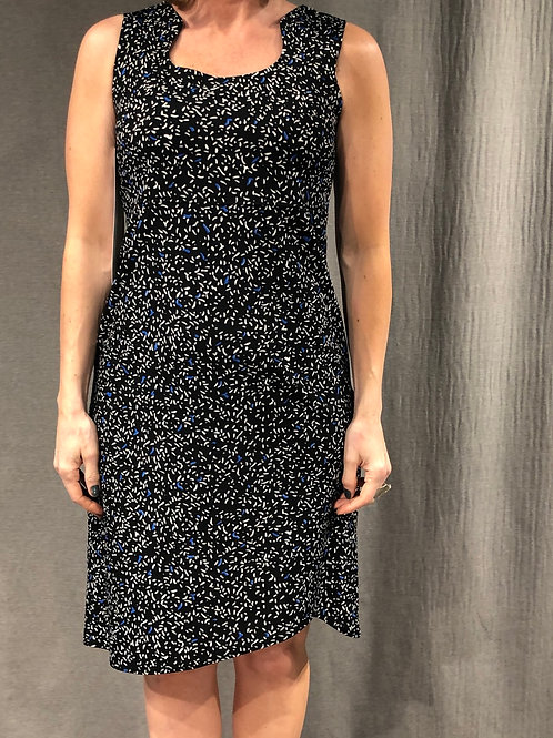 Robe taille empire trou-de-serrure ondulée S683