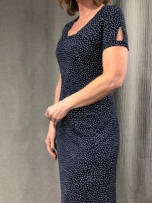 Robe évasée biaisée ouverture à la manche S526