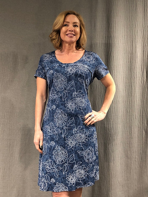 Robe évasée biaisée ouverture à la manche S523