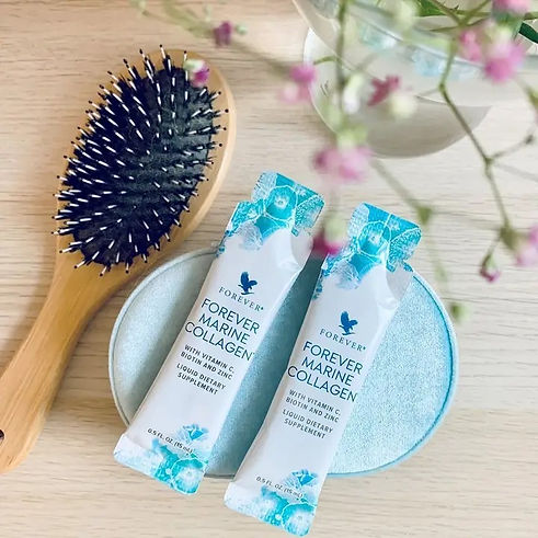 collagen sachets with hairbrush.jpg