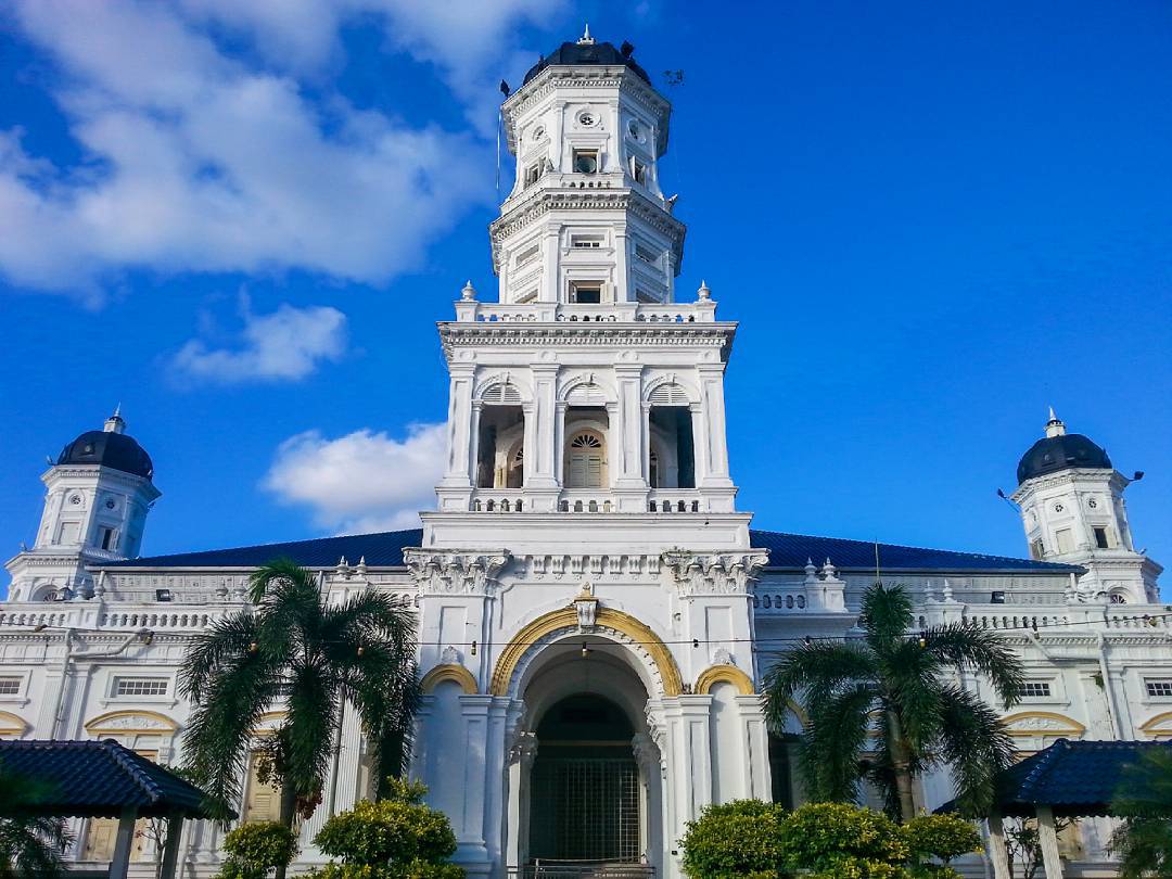 Sultan Abu Bakar Mosque