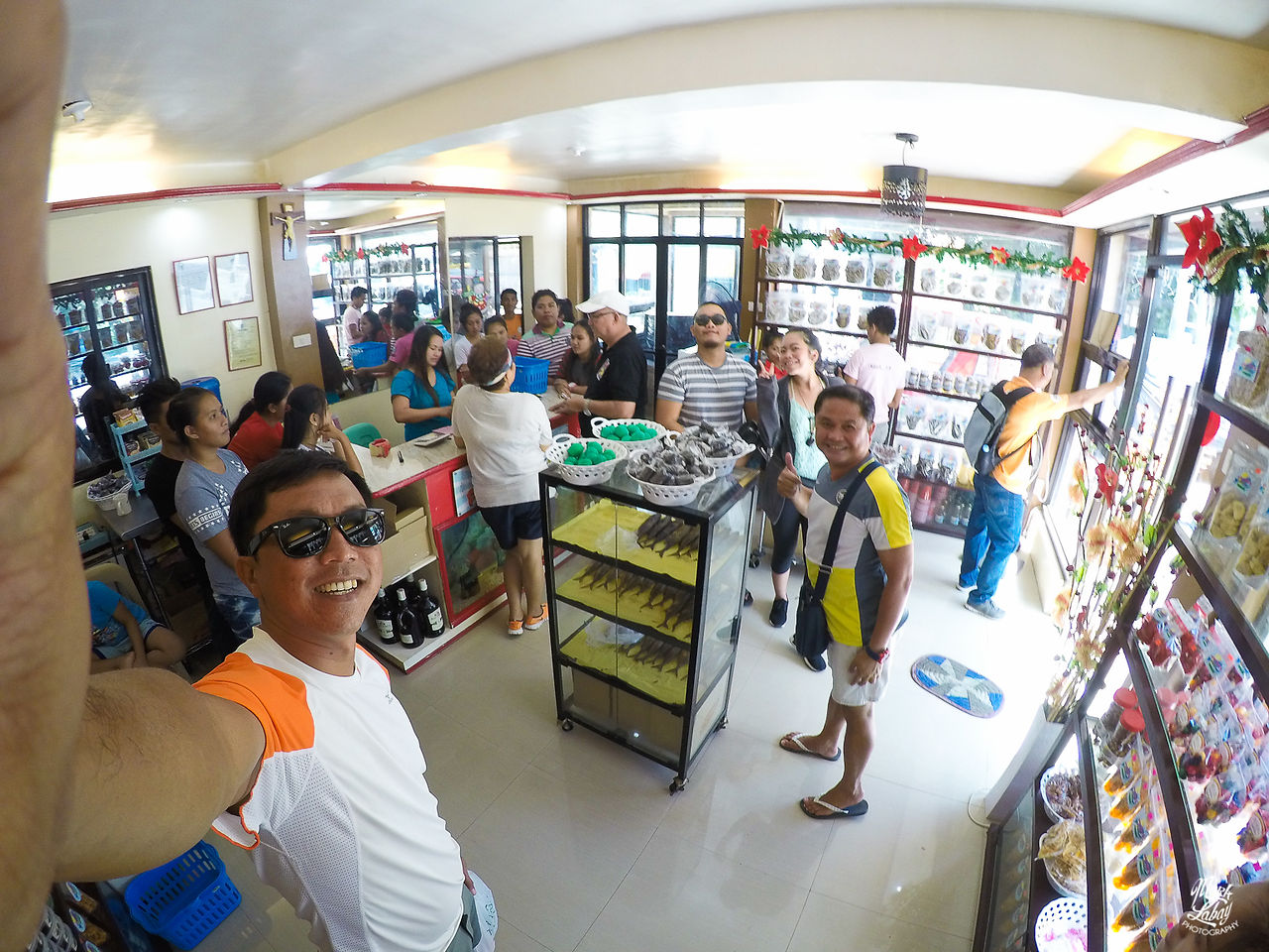 The Team, Hoarding Pasalubongs