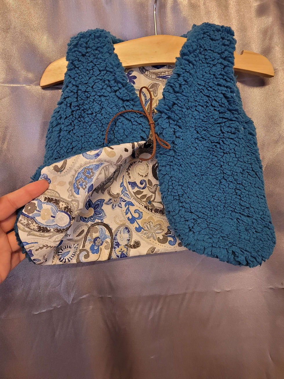 gilet sans manche enfant moumoute personnalisable tissu sherpa