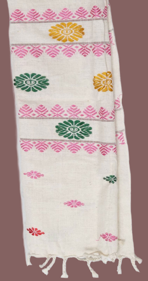 Thumbnail: Eri Stole P Hill Design by Mandar Handloom