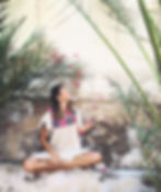 Lola Angual Yoga Yopiqi cours de yoga et retraite