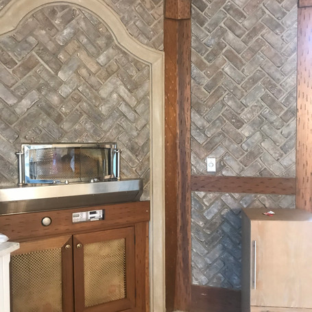 Toned Bricks on Pizza Oven Feature