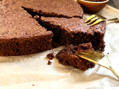 Saftiger Schoko-Nuss-Kuchen ohne Mehl