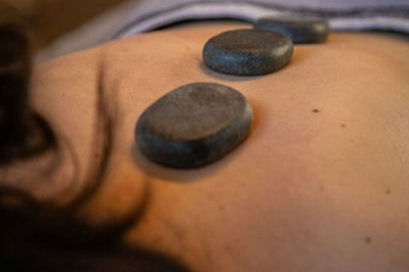 Hot Stone Massage Rücken